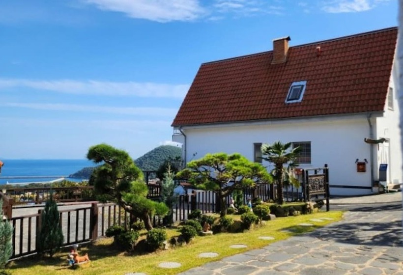 Namhae German Village Hercules Pension