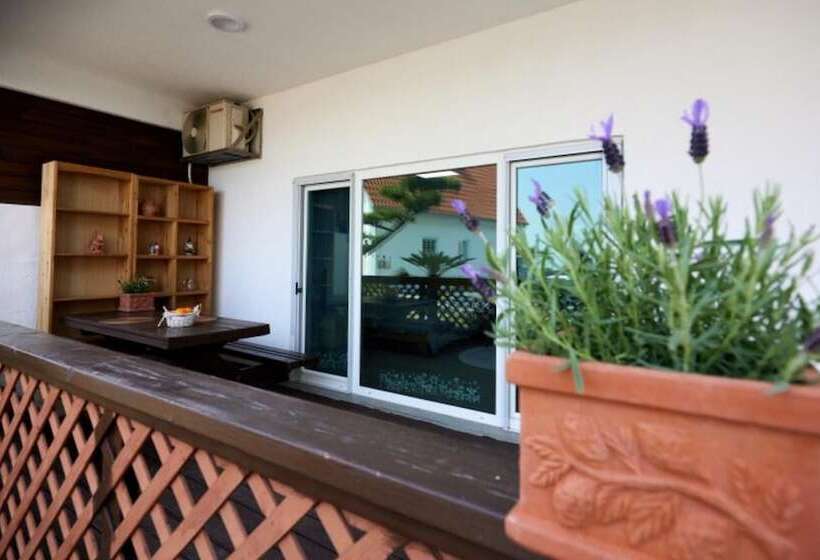 Namhae German Village Hercules Pension