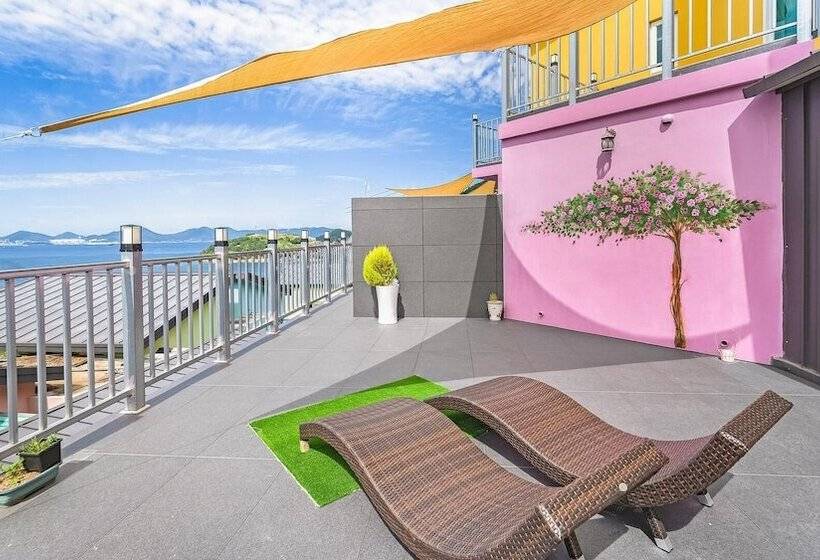 Namhae Gooreamyelmae Pension