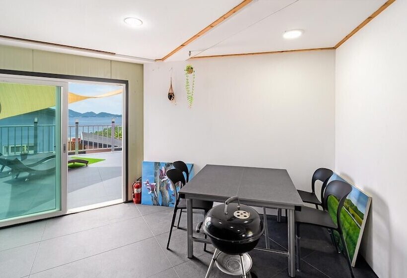 Namhae Gooreamyelmae Pension