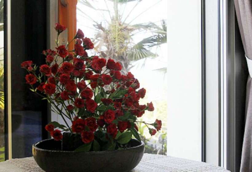 Namhae Seokbujak Jeongwon Pension