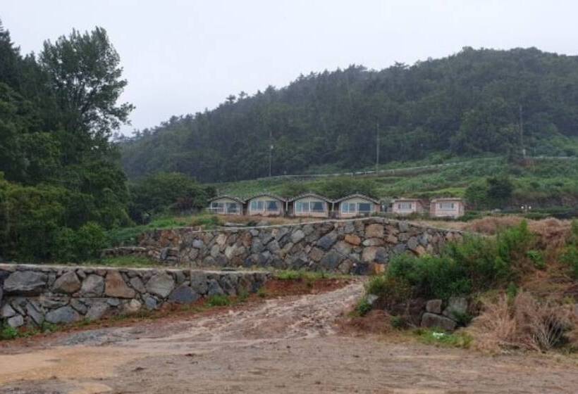 Namhae Yanghwahwangto Pension