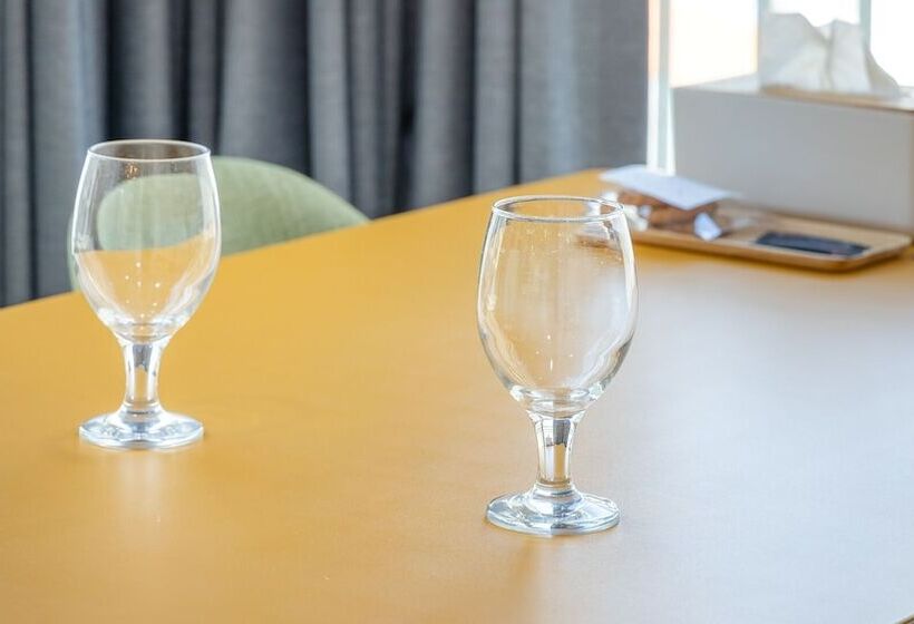 Nami Island Pig Dream Spa Pension