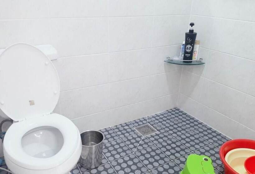 Namwon Kids Pool Villa Woorine Pension