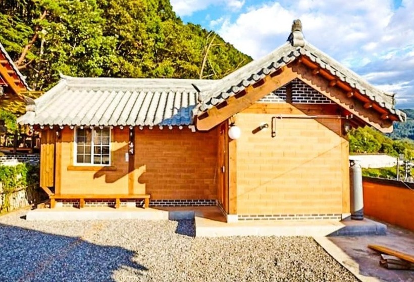 Namyangju Hanwoolchae Pension
