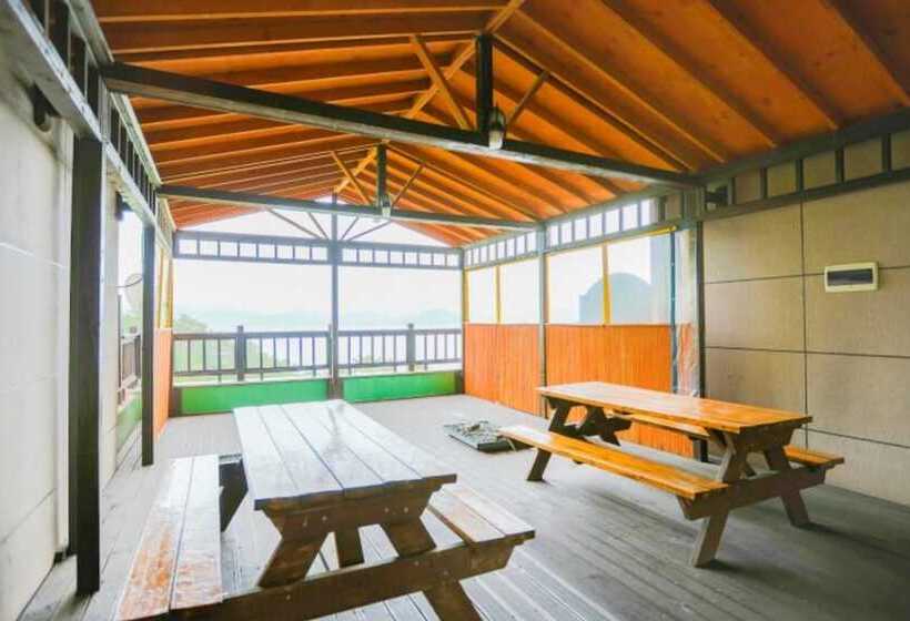 Geojedo Nomad Pension