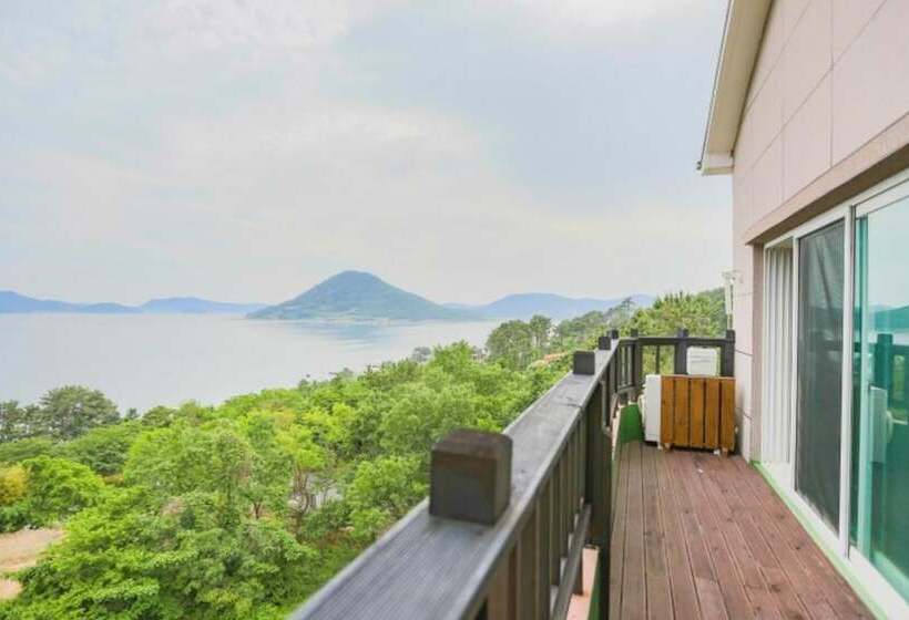 Geojedo Nomad Pension