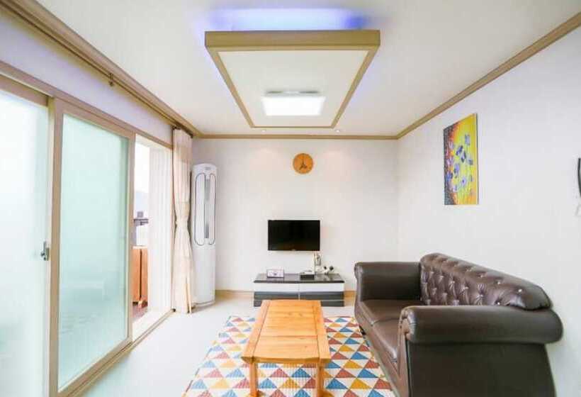 Geojedo Nomad Pension