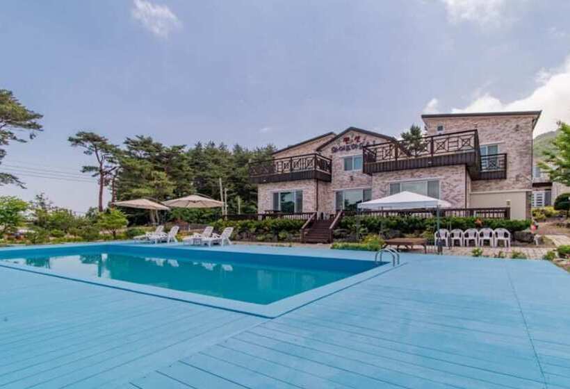 Sokcho Olive Spa Pension