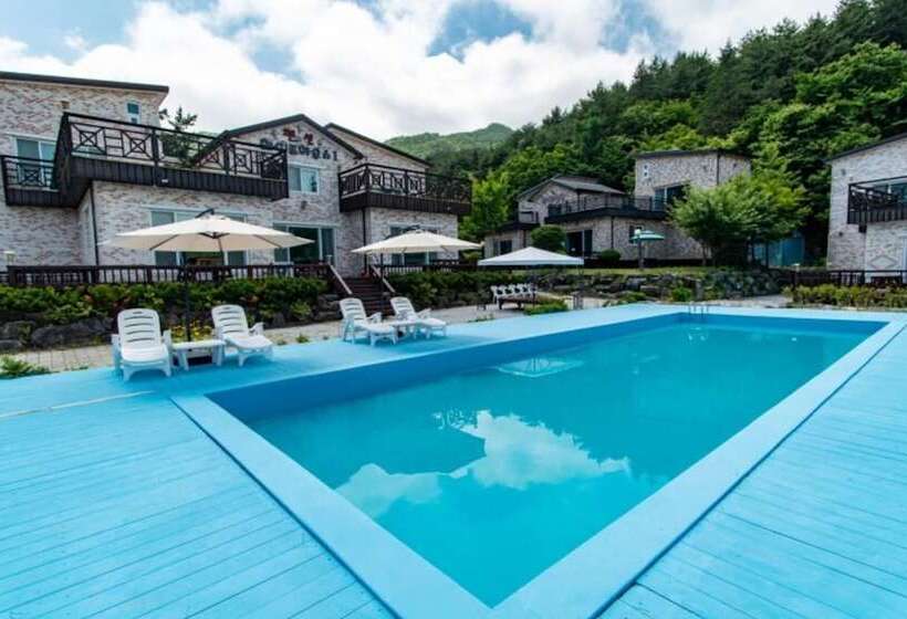 Sokcho Olive Spa Pension