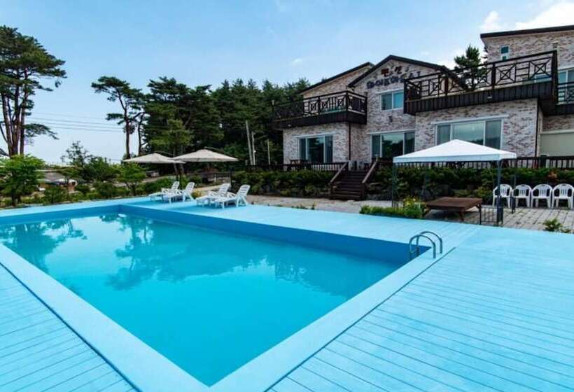 Sokcho Olive Spa Pension