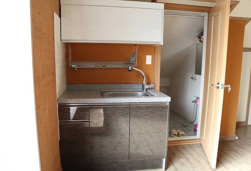 펜션 Andong Bohwadawon