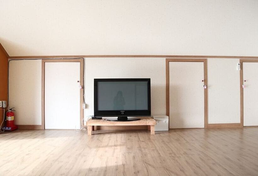 펜션 Andong Bohwadawon