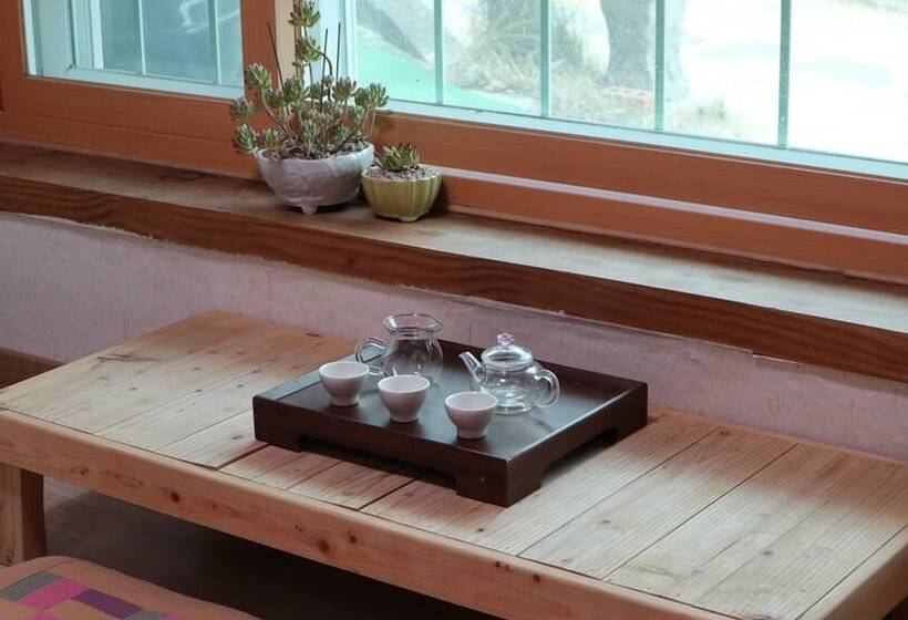 펜션 Andong Bohwadawon