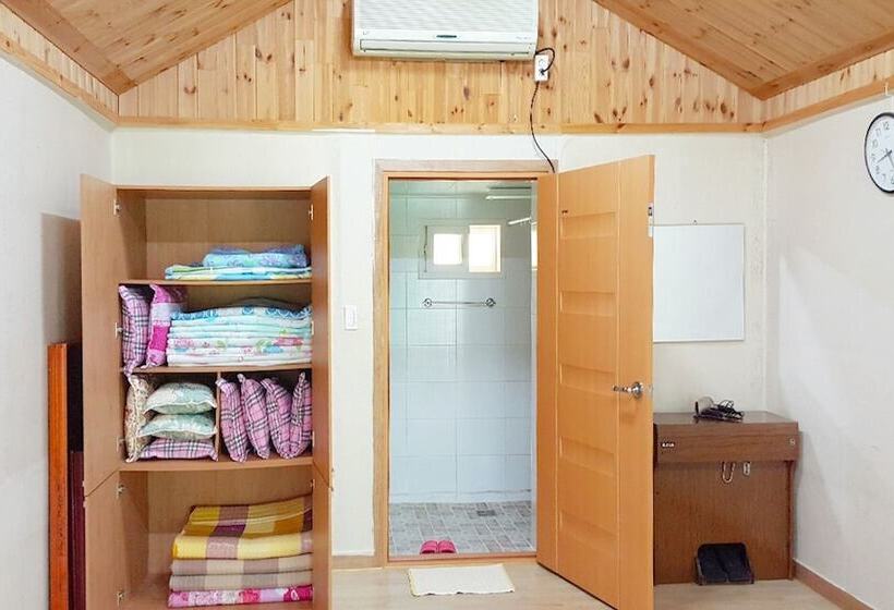 펜션 Andong Bohwadawon