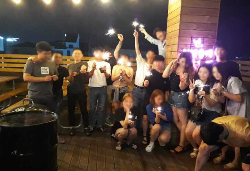 Pension (Hôtel basse catégorie) Boryeong Awesome Guest House