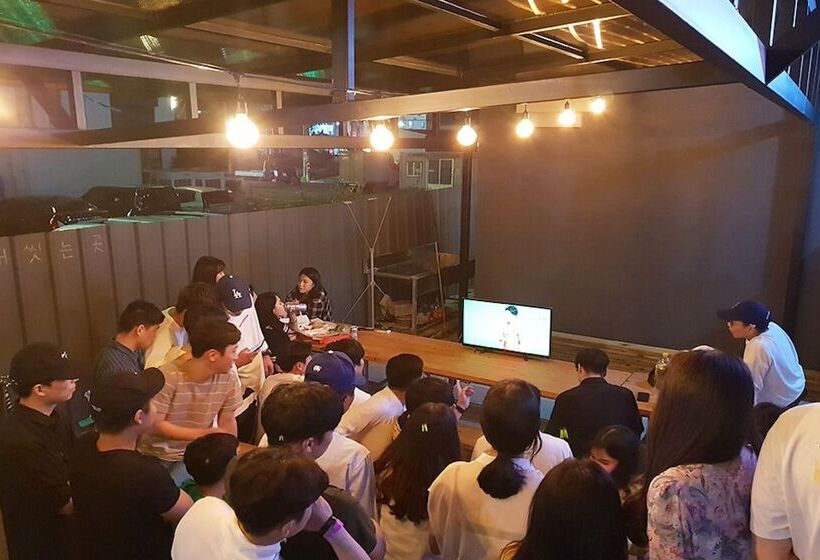 Pension (Hôtel basse catégorie) Boryeong Awesome Guest House