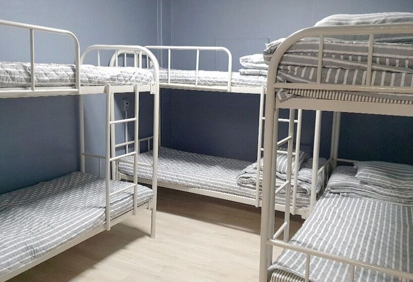 Pension (Hôtel basse catégorie) Boryeong Awesome Guest House