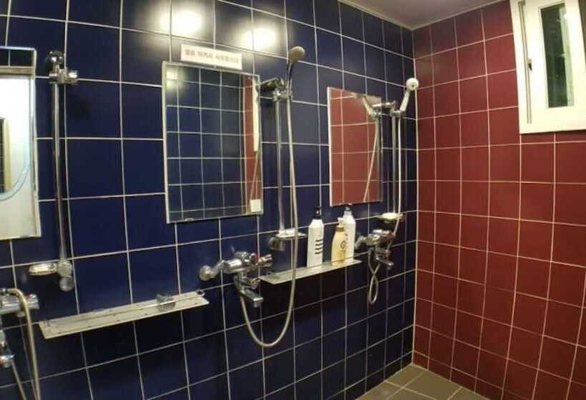 פנסיון Buye Glamping Pan