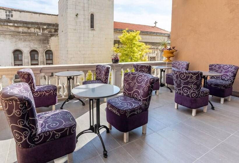 펜션 Castle View In Deluxe Room Hotel Rose Split