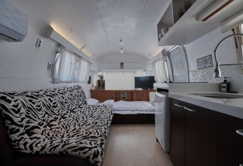 Pensione Out Of Park