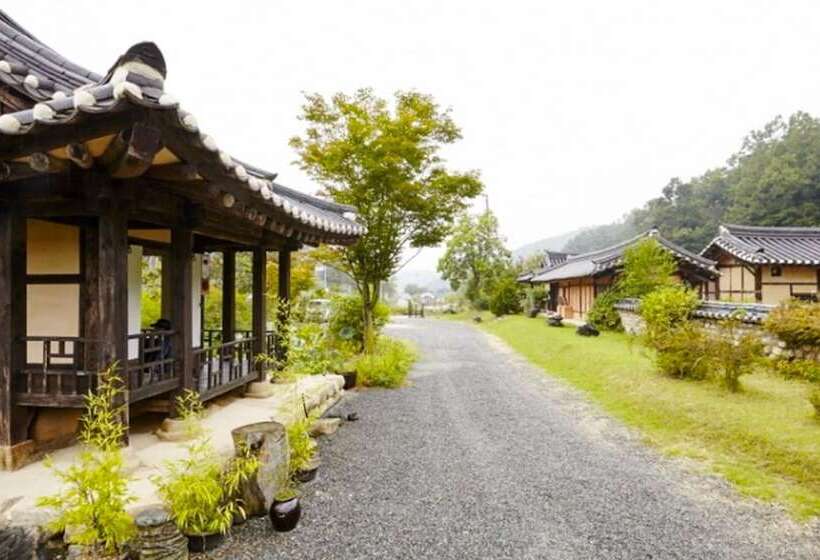 펜션 Chungju Wildflowers And Gotaengnadeuri