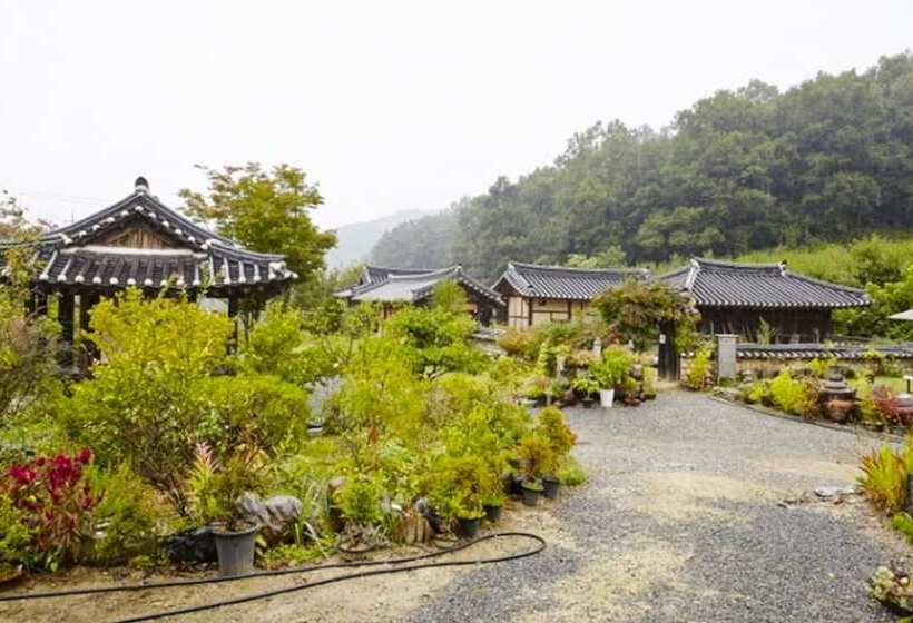 펜션 Chungju Wildflowers And Gotaengnadeuri