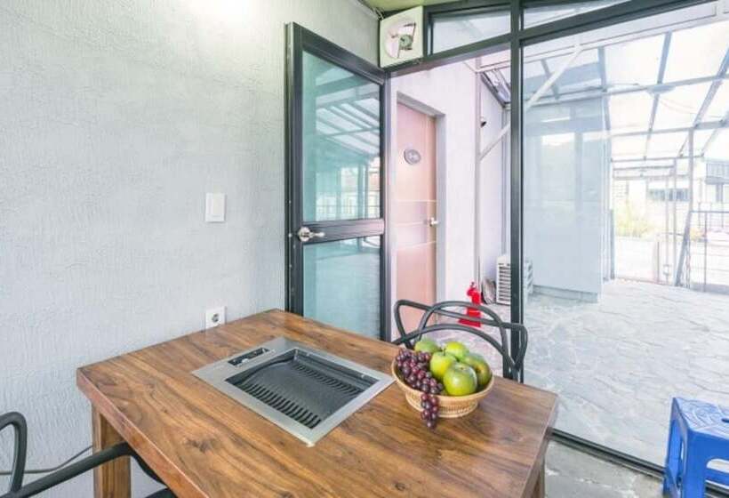 Pensió Gapyeong Dior Pool Villa