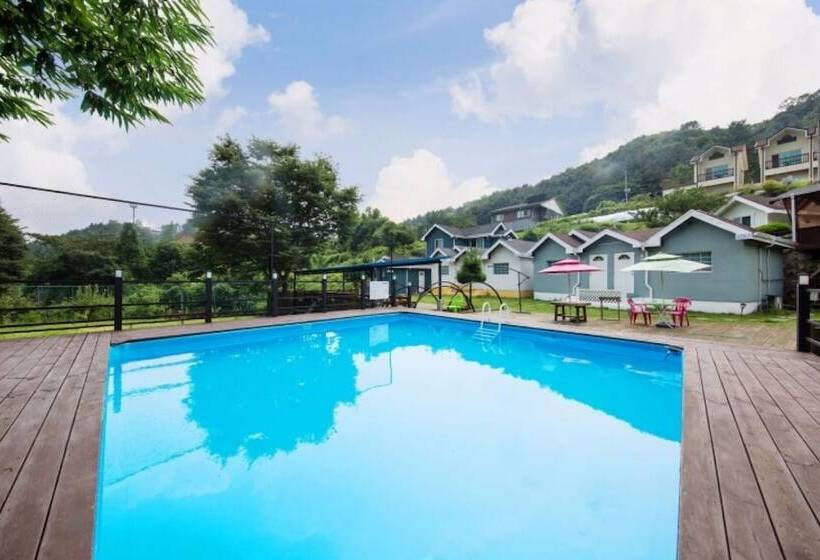 פנסיון Gapyeong Haengbogi Meomuneunjip House