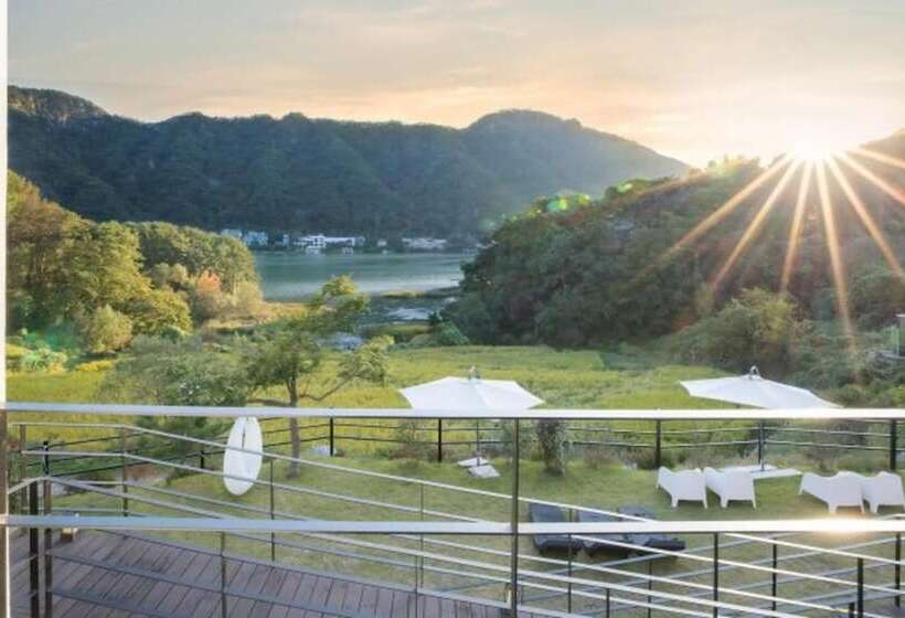 פנסיון Gapyeong High Palace Pool Villa