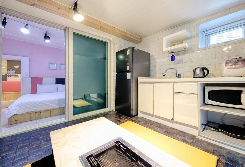 פנסיון Gapyeong Pogny Kids Poolvilla