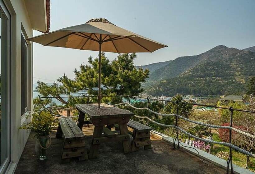 膳宿费 Geoje Badatga, Aesop Ajeossine Jip