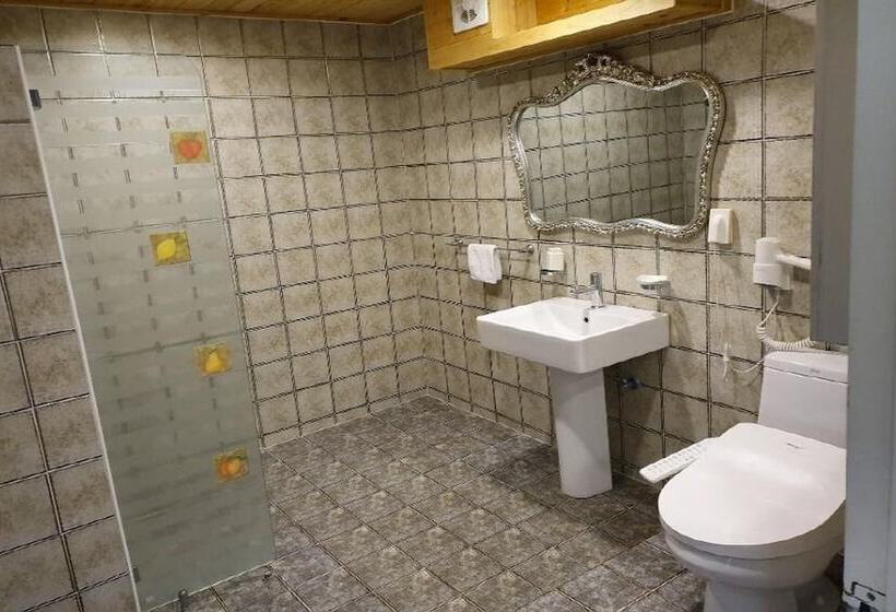 Пансион Geoje Badatga, Aesop Ajeossine Jip