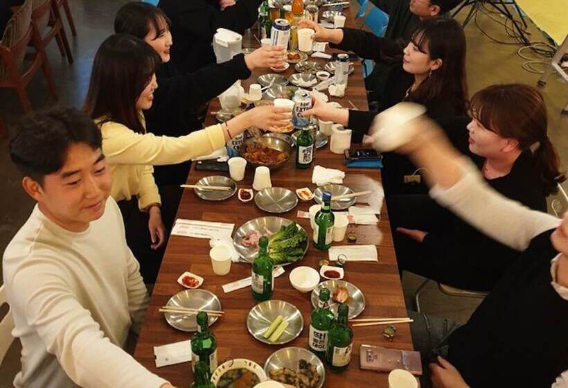 Pensão Geojedo Gbro Guest House