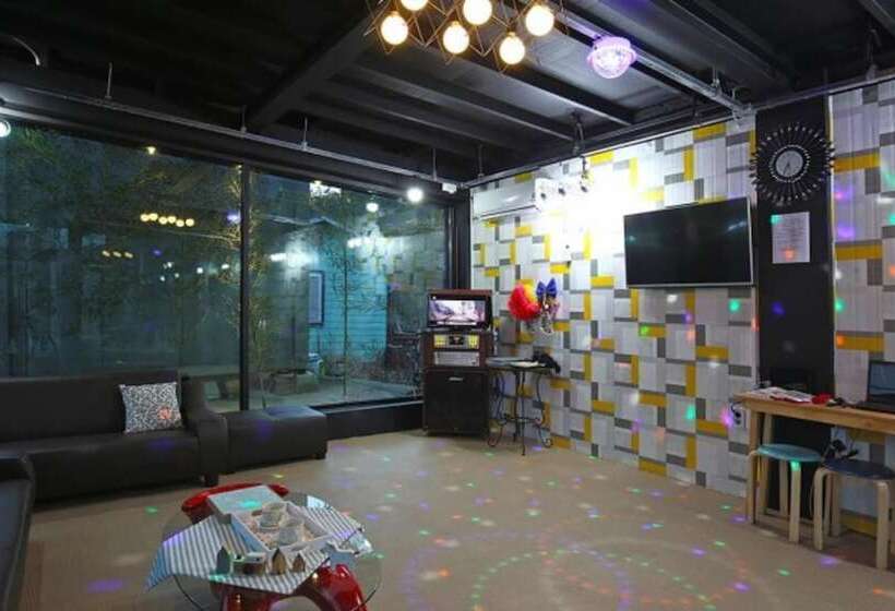 פנסיון Gyeongju Paradise Bed And Breakfast