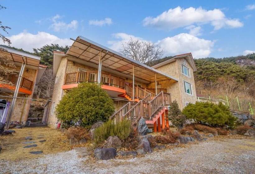 بنسيون Hamyang Jiri Resort Bed And Breakfast