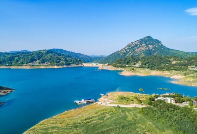 Pensione Hapcheon Ylang Ylang Pool Villa