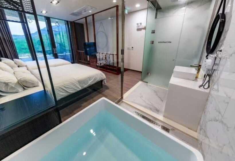 Pensione Hapcheon Ylang Ylang Pool Villa