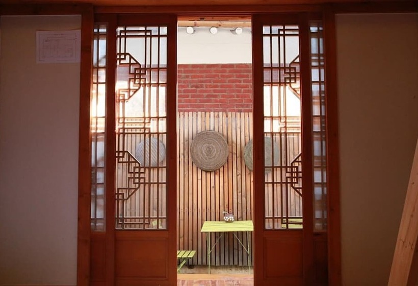 بنسيون Jeonju Constellation Hanok Stay