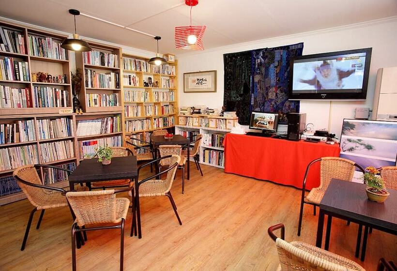 פנסיון Jeonju Oraedoenmirae Guest House