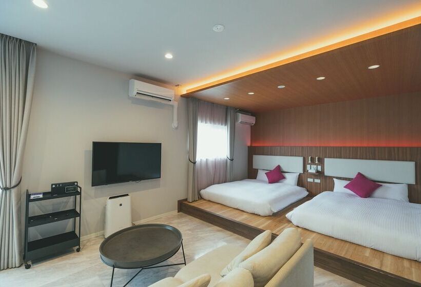 ペンション Liberated Hotel Haruyoshi Kaichi