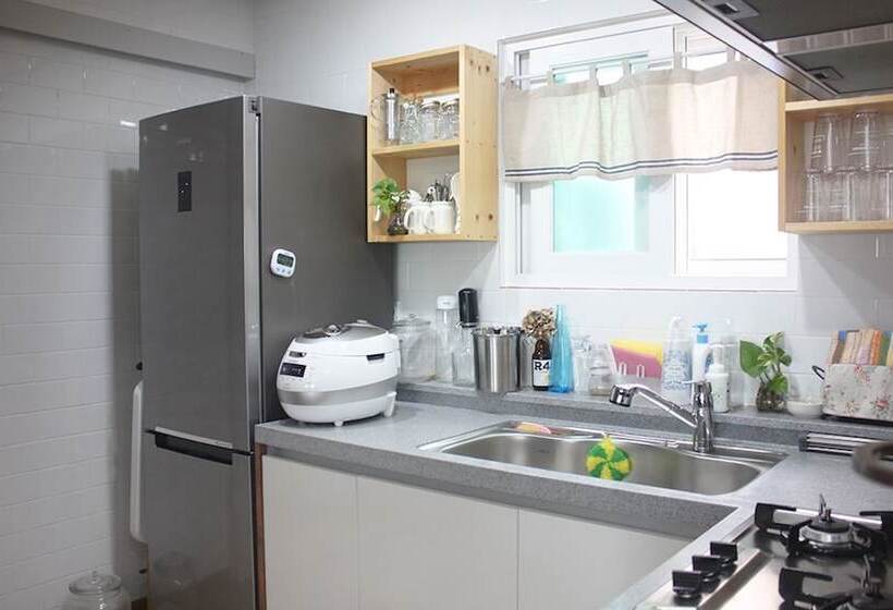 بنسيون Namhae Guest House Mi