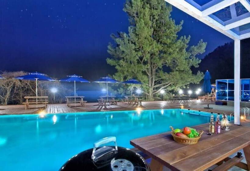 Pensão Namhae Pine Tree Resort