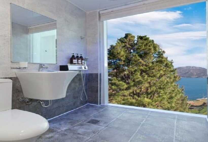 Pensione Namhae Pine Tree Resort