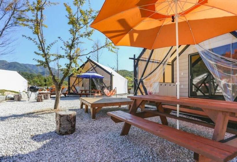 Пансион Pocheon Moonlight Dog Glamping Site