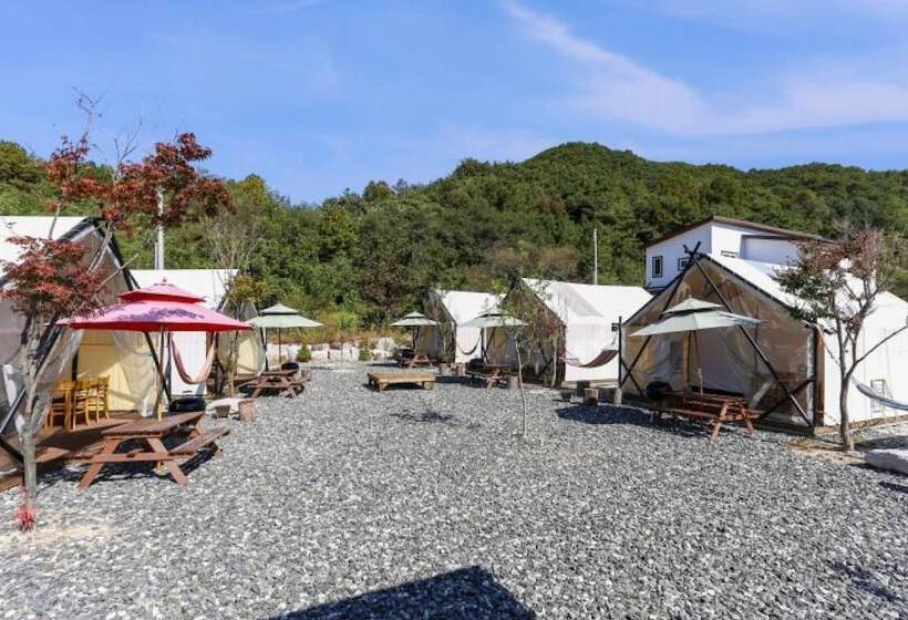 Пансион Pocheon Moonlight Dog Glamping Site