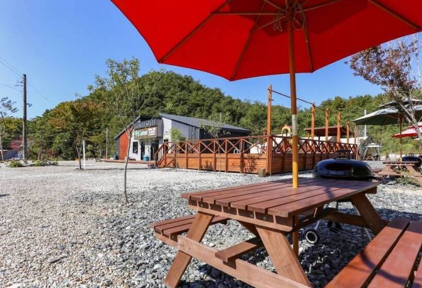 Пансион Pocheon Moonlight Dog Glamping Site