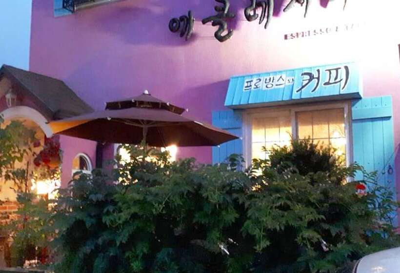 펜션 Samcheok Ecclesia S Morning Guest House