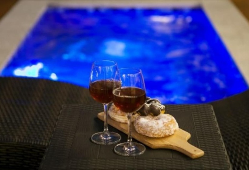 Пансион Sancheong Damga Pool Villa