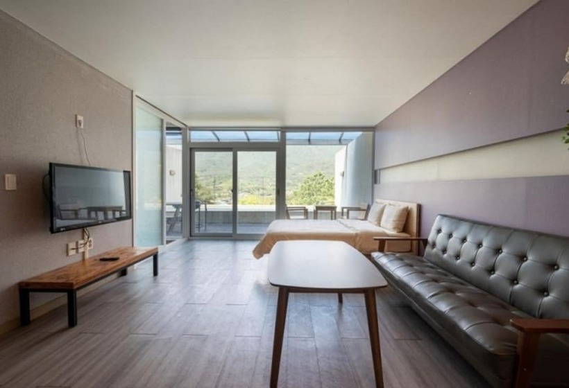 Пансион Sancheong Pool Villa Y